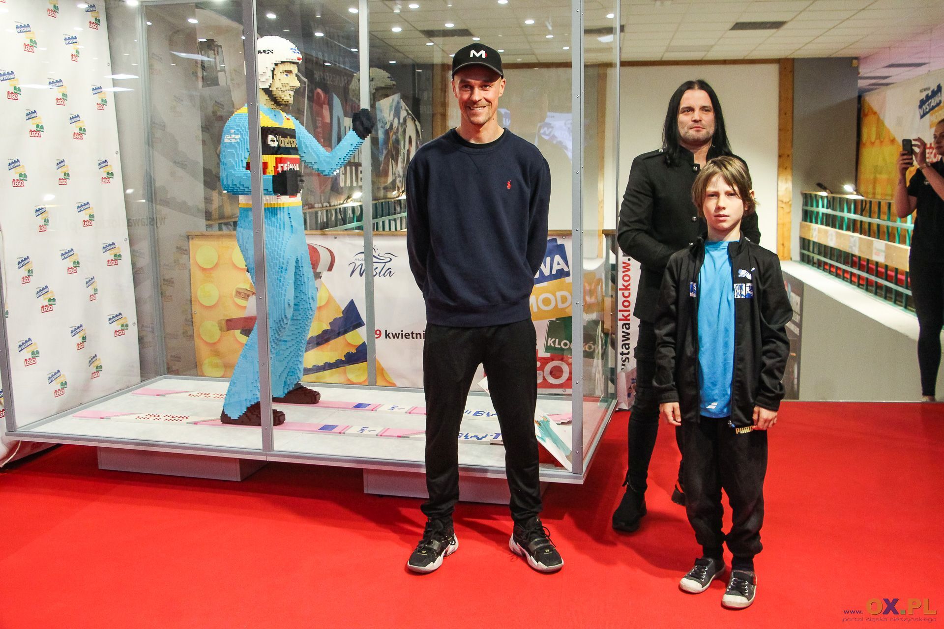 018 3