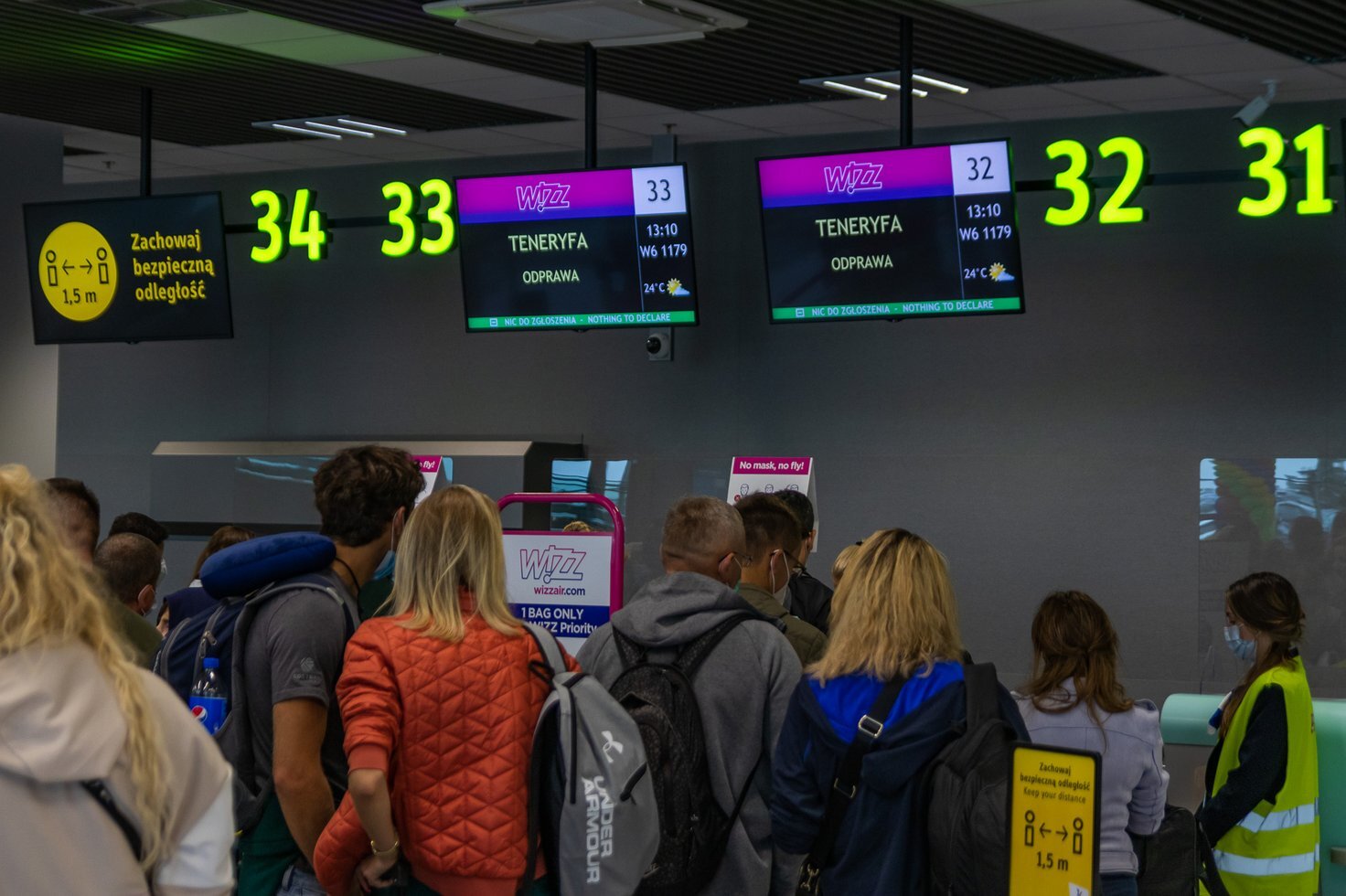 09 terminal b katowice airport