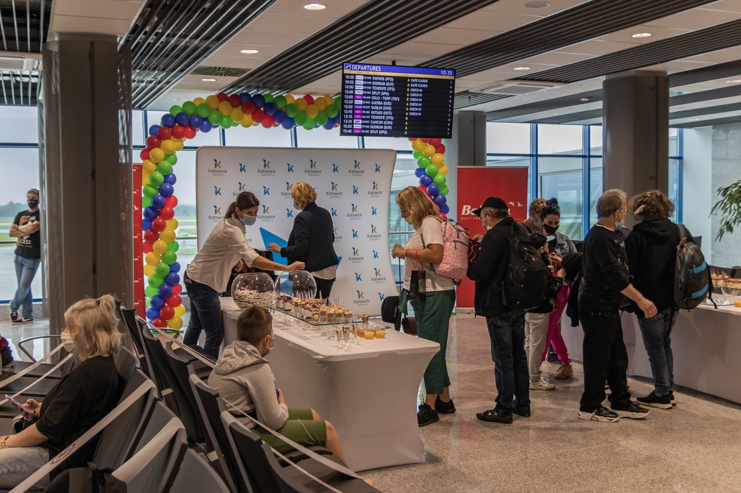 11 terminal b katowice airport