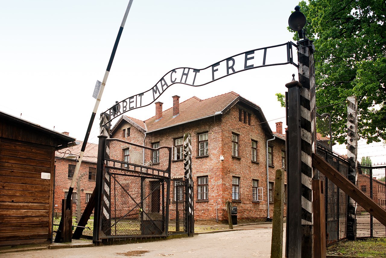 1280px Auschwitz I 22 May 2010