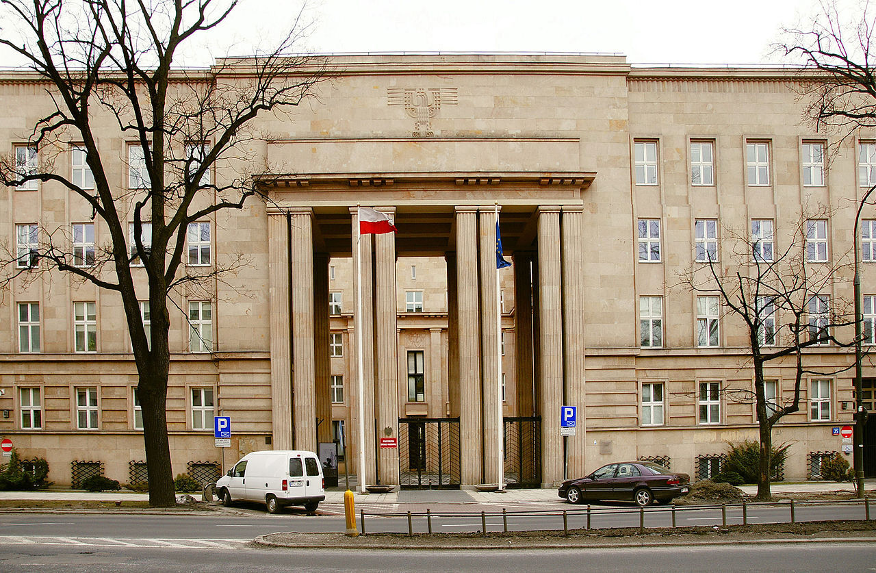 1280px Gmach Ministerstwa Wyznan Religijnych i Oswiecenia Publicznego
