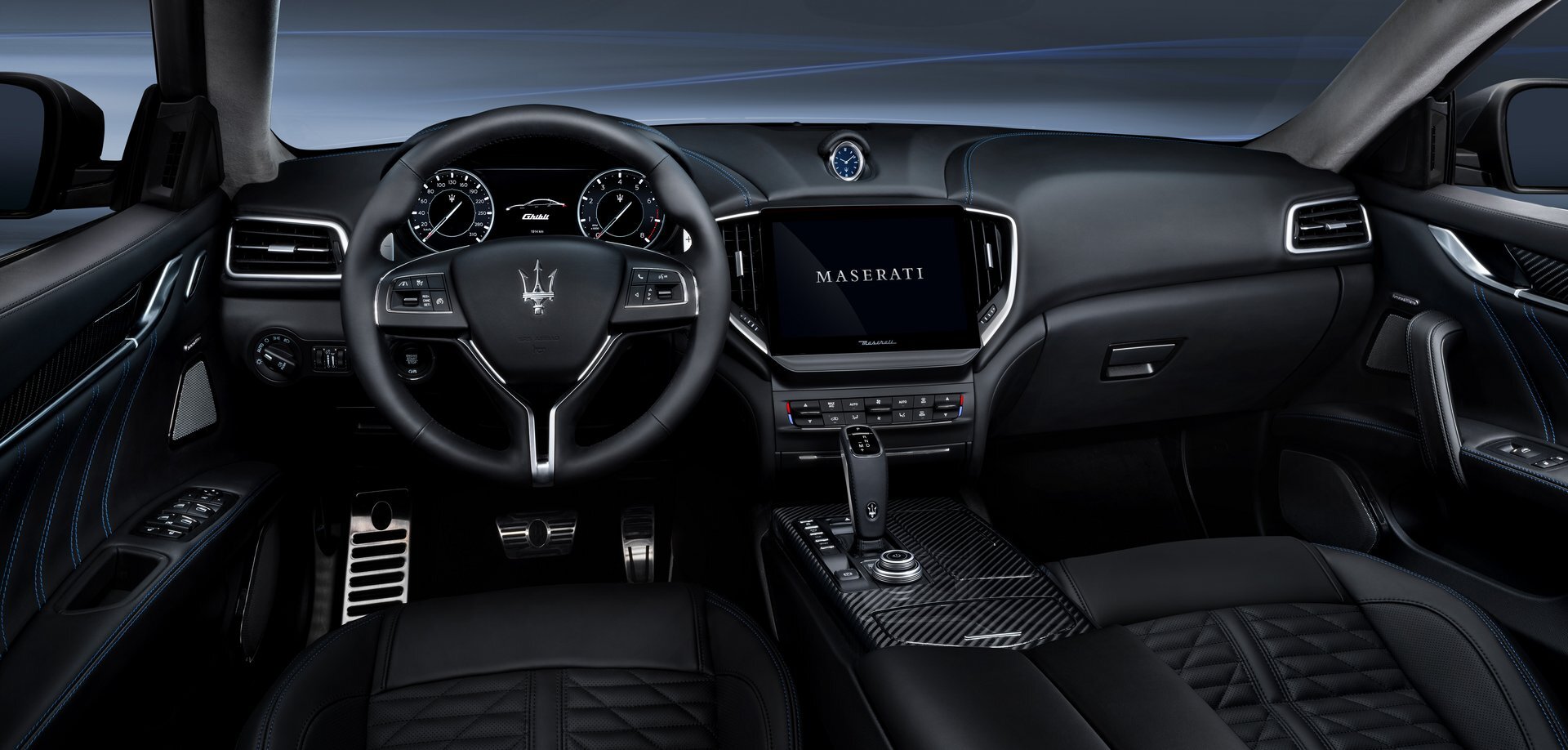13 Maserati Ghibli Hybrid