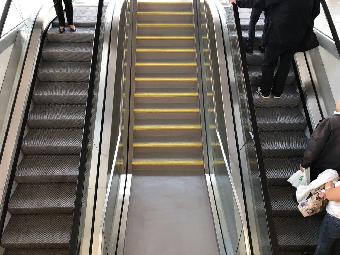 20190903 113037369 i OS schody