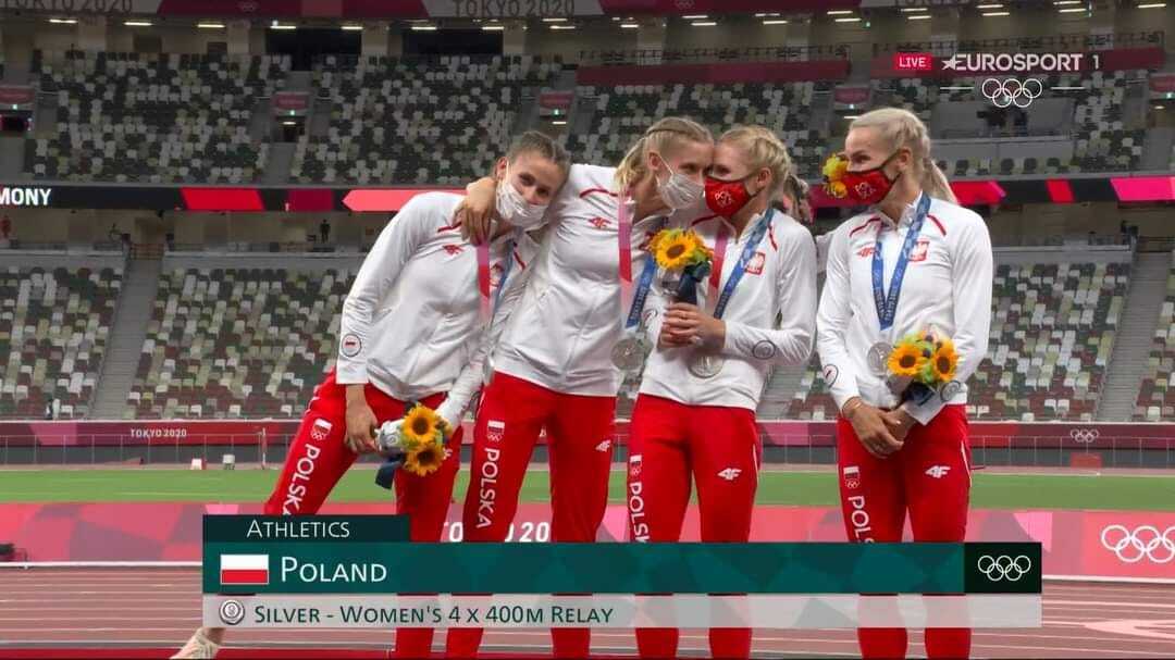 232990992 1464467550613159 5207736524032287270 n