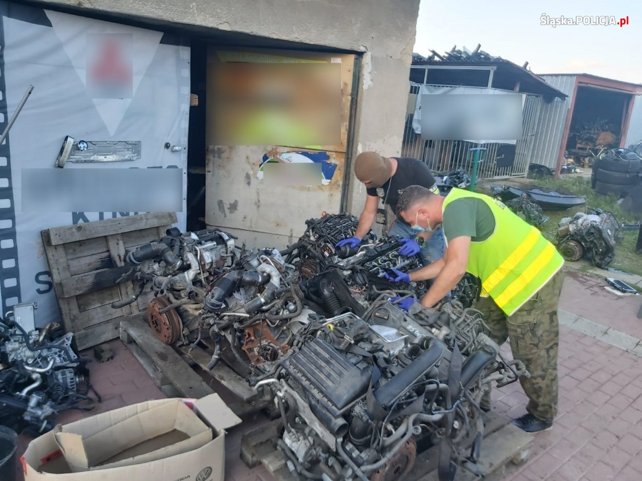 35 631269