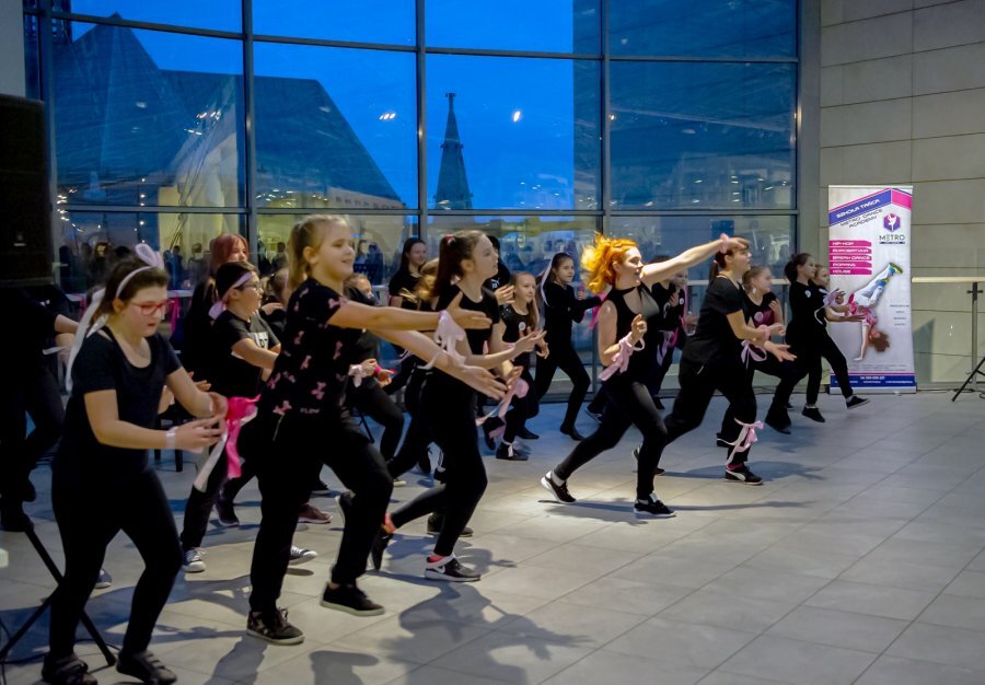 3 p1e12pa3sr1opm1goa2l0188h3tc9