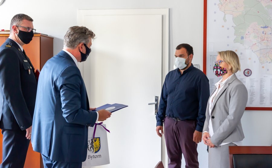 3 p1ehkioc5n1gid17p1h8c9rav0j4