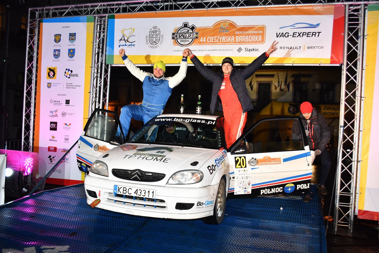 3cebc371 ffa5 436c 85b7 57a143d176df