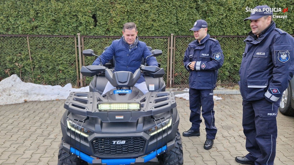 nowe radiowozy w Wiśle i Istebnej