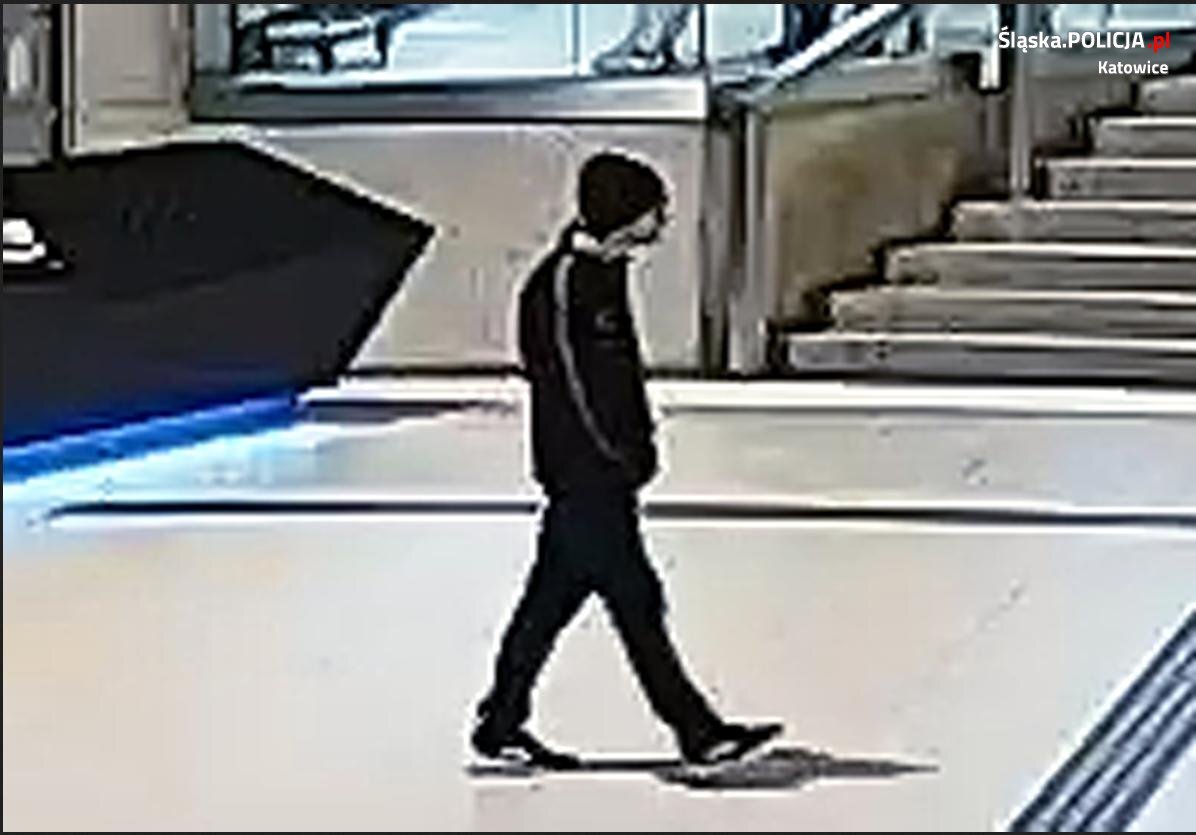 49 710699