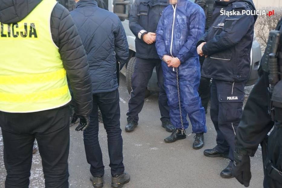 5a799ba289d3e o size 933x0 q 70 h 364772