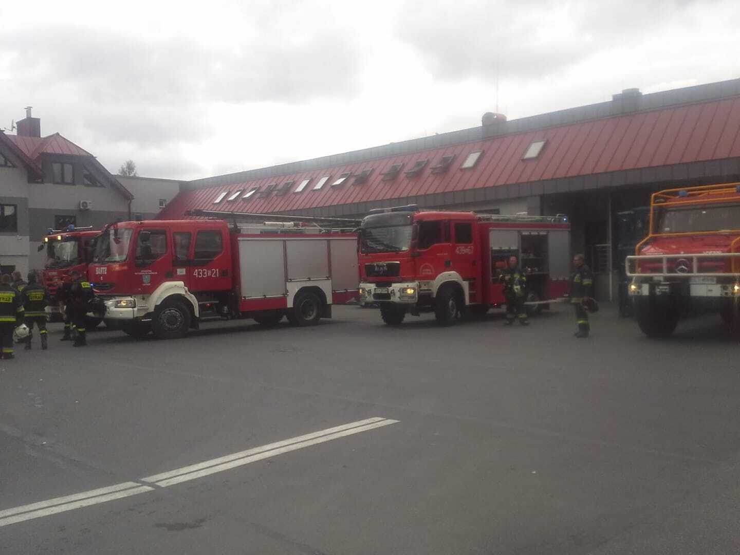 70989288 2590476984336878 3645474584787943424 o