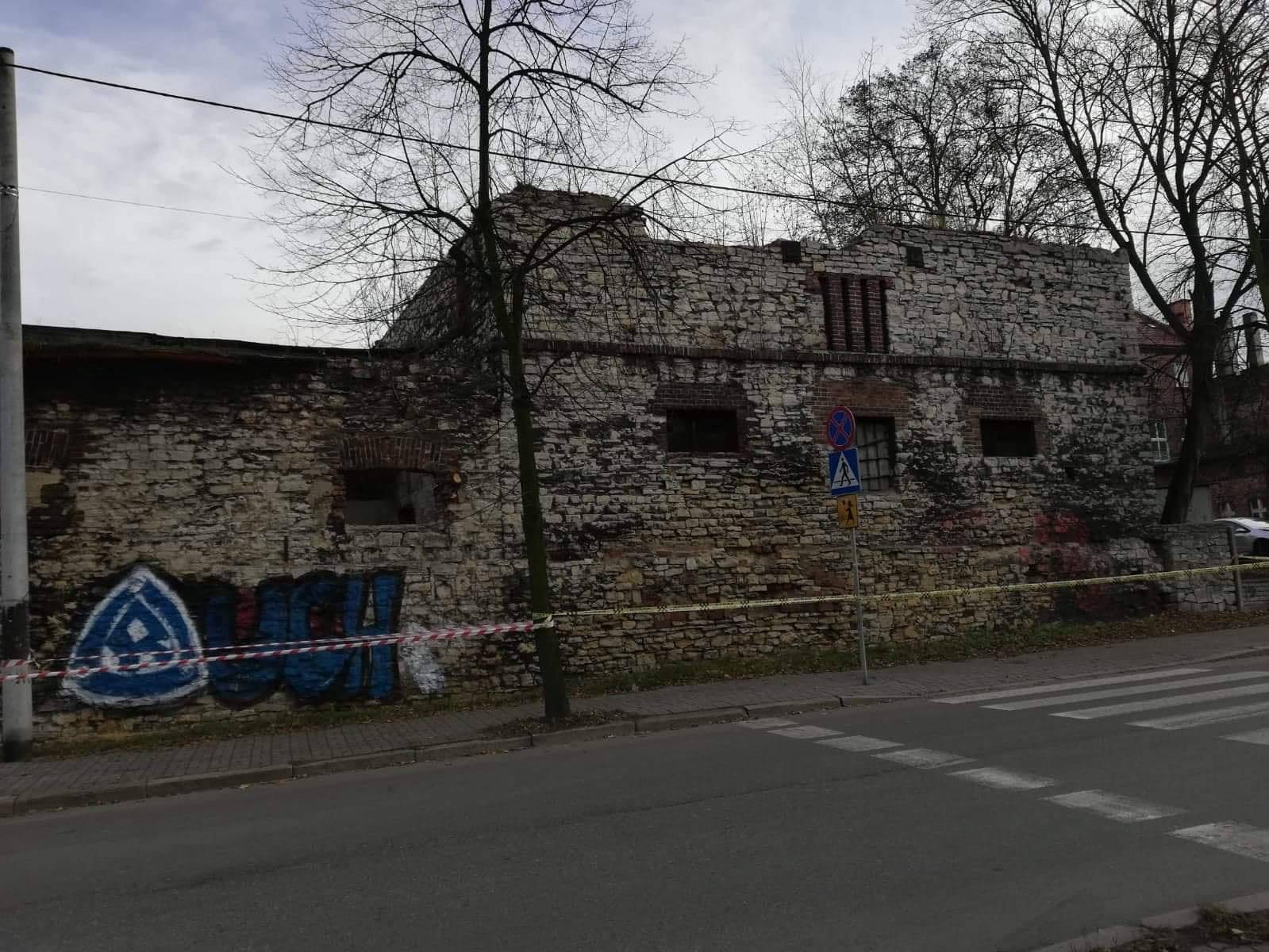 79547604 2183251241984621 6699258720938885120 o