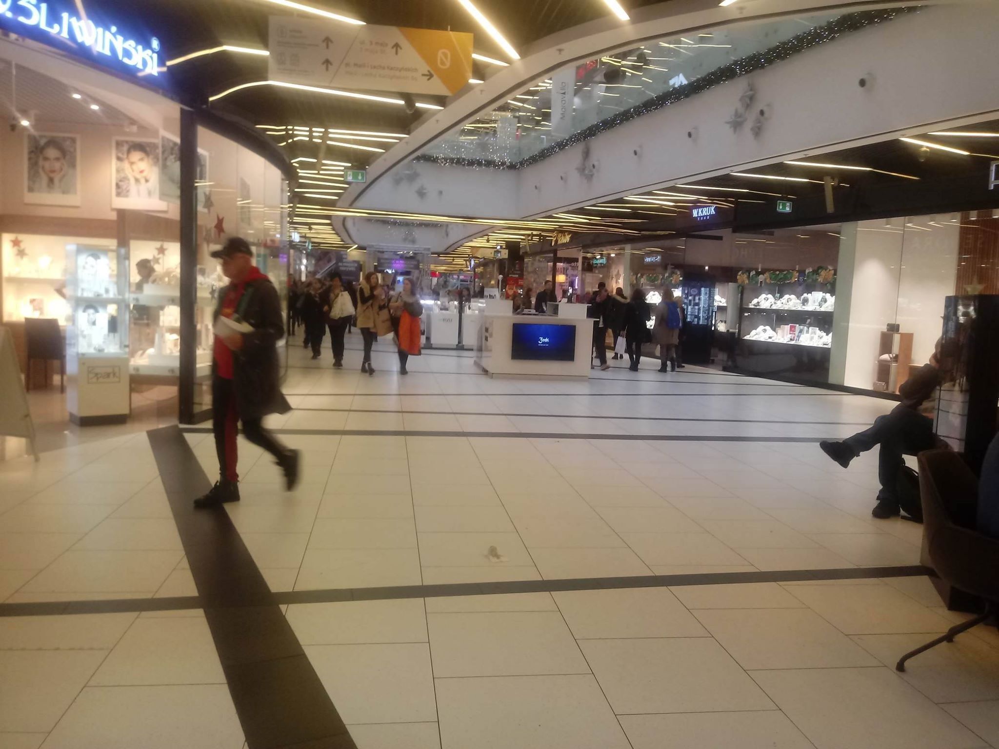 80073245 588561318382409 830348346618019840 n