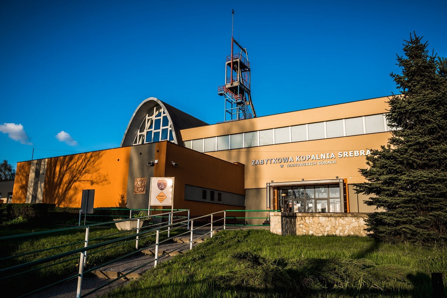 94886135 2321377557965228 7714694869247066112 o