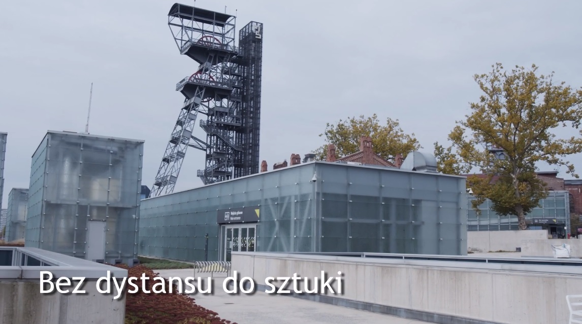 Bez dystansu do Sztuki foto