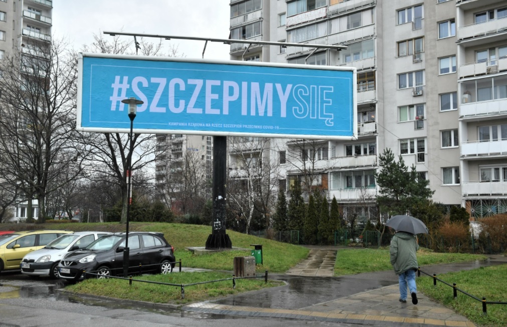 Billboardy zachecajace do szczepien