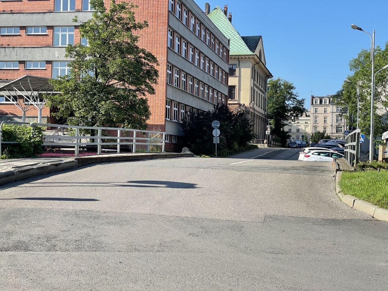 Coraz blizej remontu kladki i mostu nad Rawa przy ulicy Bankowej Fot KAW