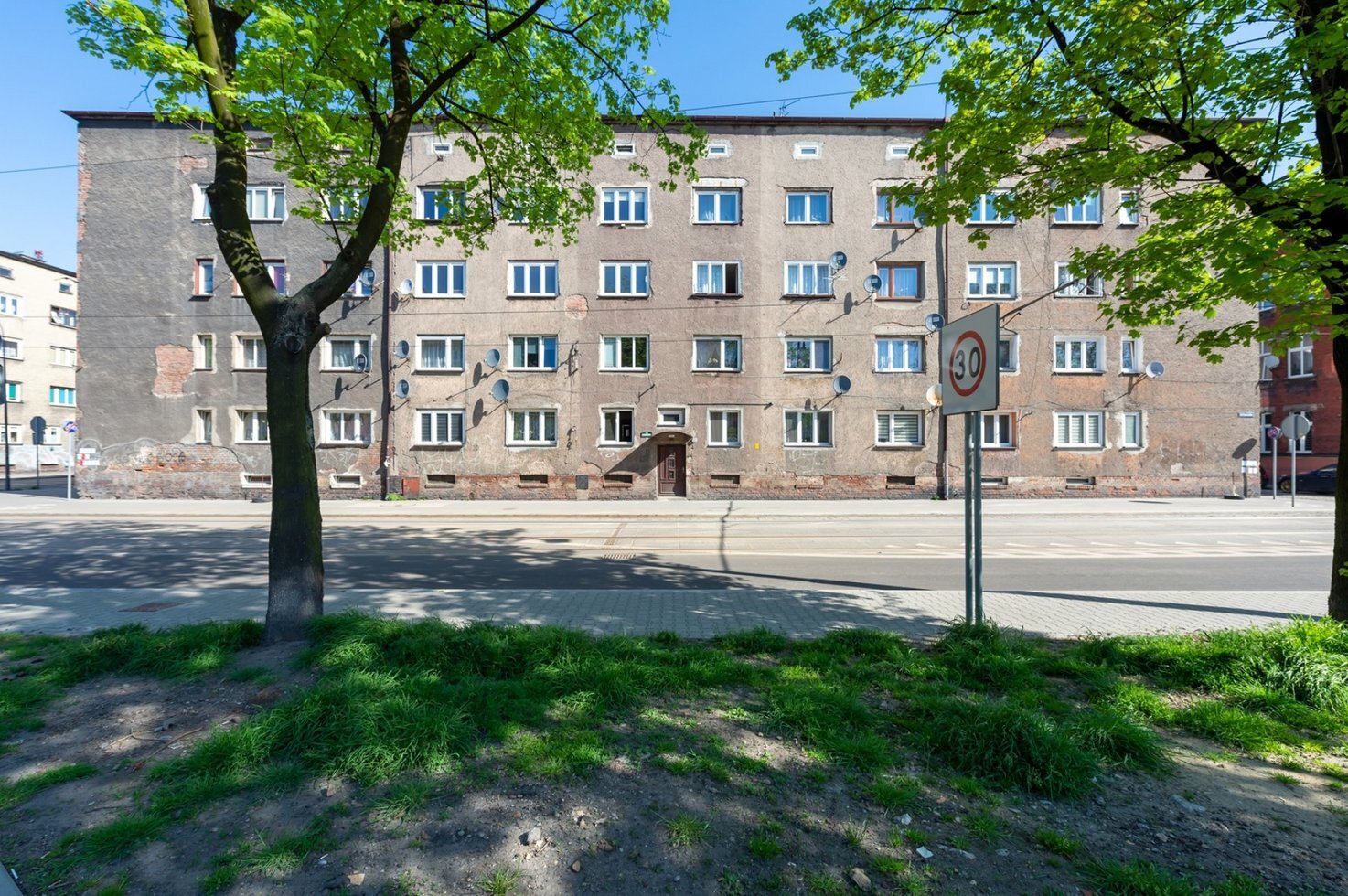 D4 N8186