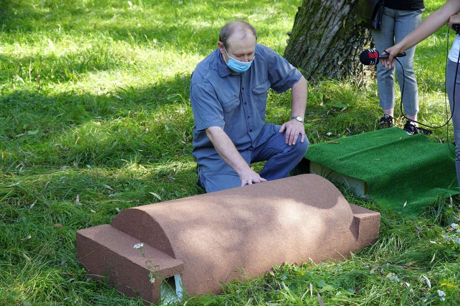 Piotr Glensk tworca unikalnych domkow dla jezy 2 fot M Malina