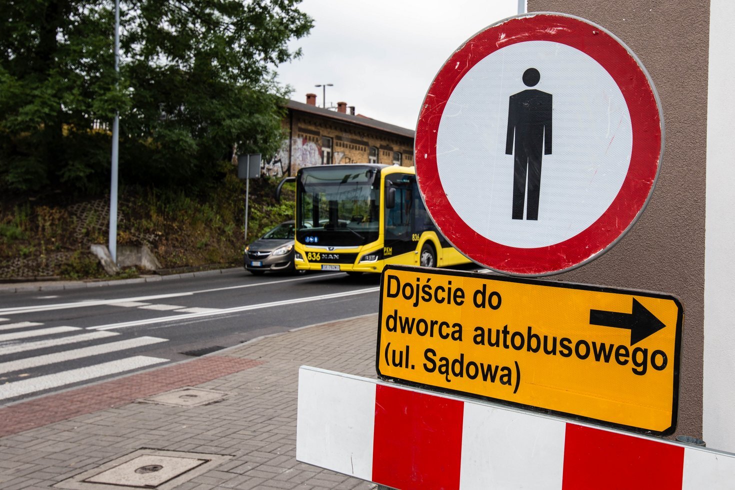 Przejscie bedzie mozliwe przez plac Wolnosci fot Kamil Kalkowski