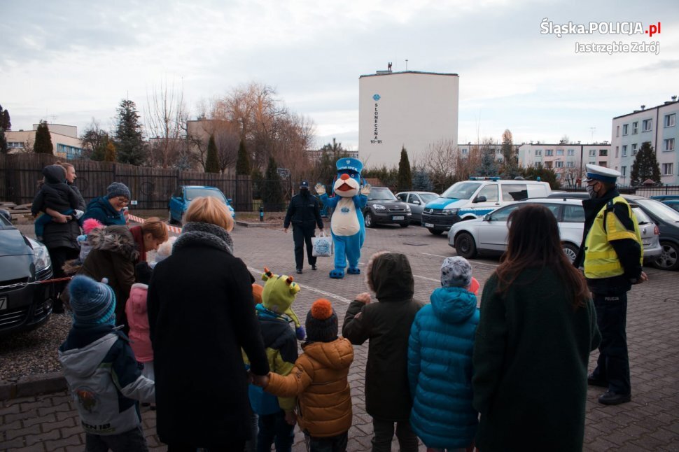 Sznupek wyrecza Mikolaja 1