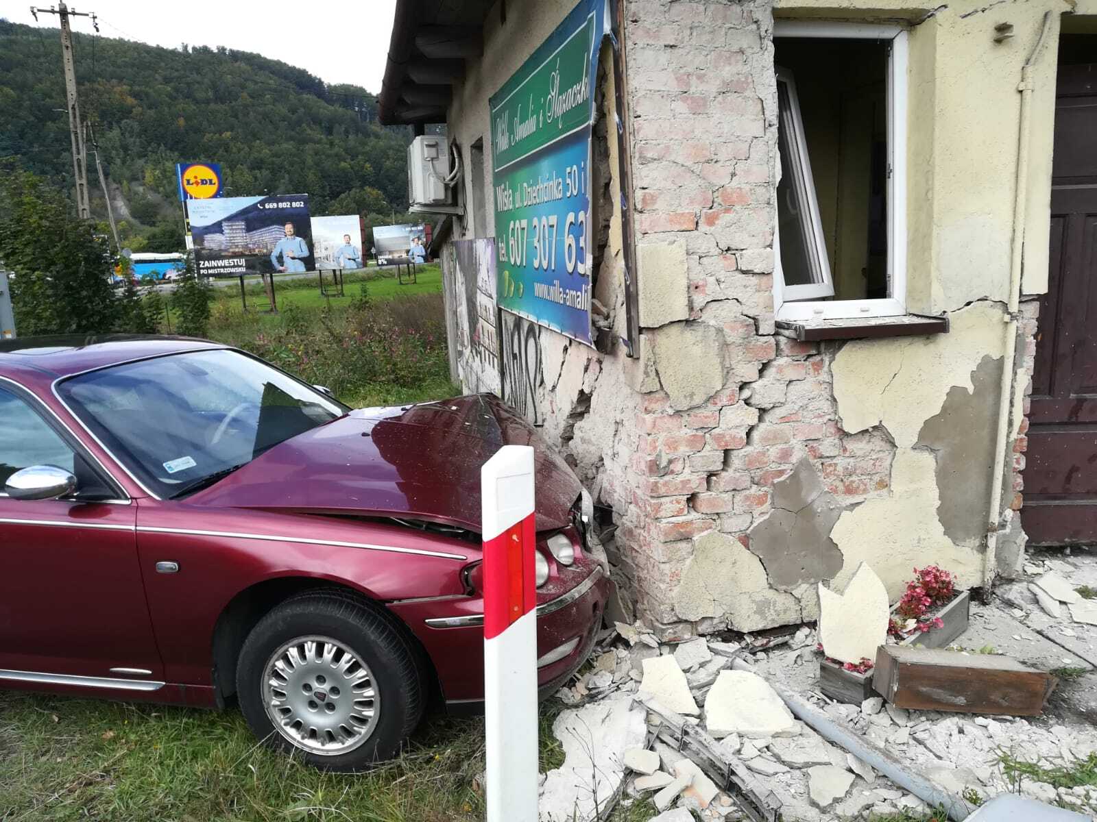 Wisla U zniszczony posterunek dro znika 19 09 2019 r