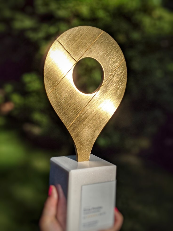 Zlota Pinezka statuetka