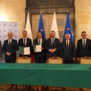 3f46a5d7444a336e92630183413f184f