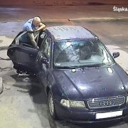 57 725845 2