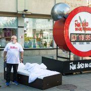 W happeningu wzięli udział prezydent Katowic Marcin Krupa oraz Mirosław Neinert dyrektor Teatru Korez fot S Rybok