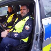 Eskorta karetki z sercem