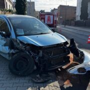 Pijana uderzyla w latarnie