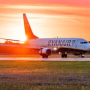 Przekierowanie lotow z krakowa do pyrzowic