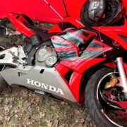 Wypadek motocyklisty w tychach