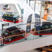 Wystawa samochodów mini