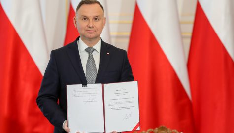 04 Andrzej Duda podpisanie ustawy 20220714 MB1 4516