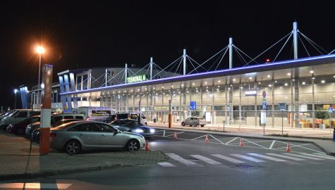 1280px Pyrzowice Katowice Airport noc