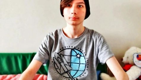 35 688044 g