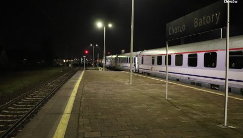 40 701104