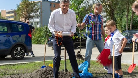 wkopanie kapsuły czasu w bytomskim żłobku