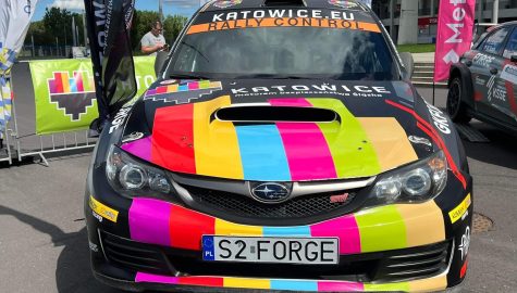 Efektowne malowanie to jeden z atrybutow rajdowek fot UMK