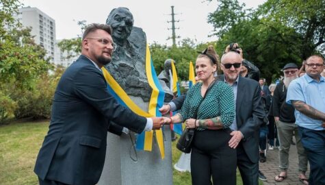 Odsłonięcie popiersia Erwina Sówki Fot D Różański