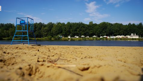 Plaża w Dolinie Trzech Stawów Fot KAW