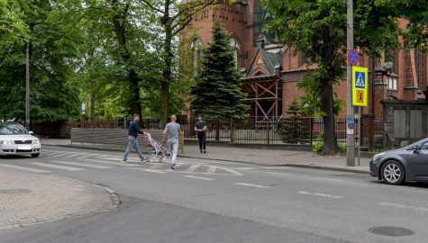 Skrzyzowanie Konstytucji Popieluszki 4