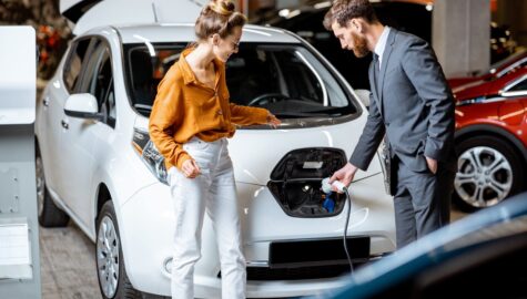 Wiemy jakie obawy powstrzymuja Polakow przed zakupem elektryka