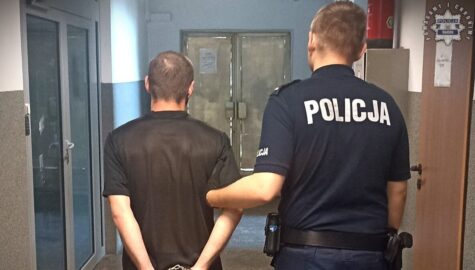 Atak nozownika w czeladzi