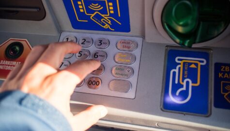 kradzież karty bankomatowej