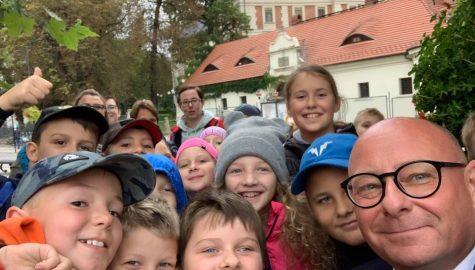 Burmistrz pszczyny i wycieczka szkolna z bielska bialej 09 2021 d8f0