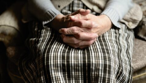 Hands gae2b9c177 1920